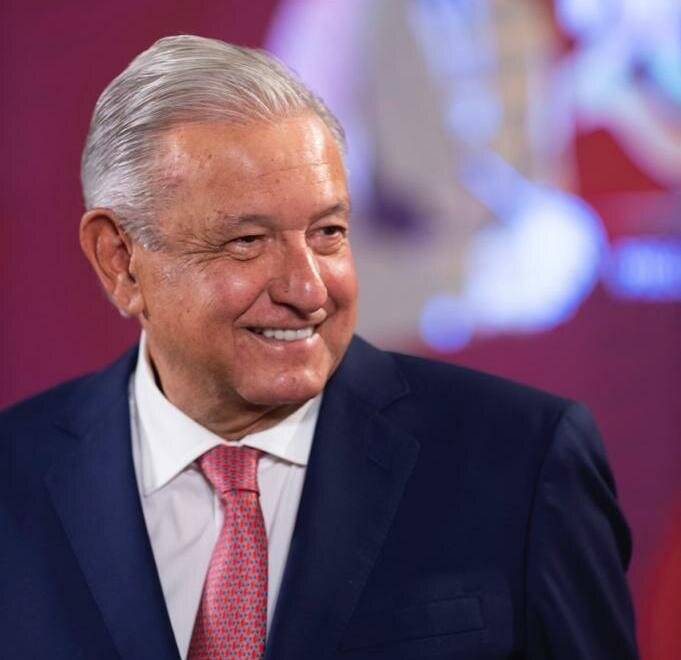AMLO pide a Banxico no aumentar tasas de interés