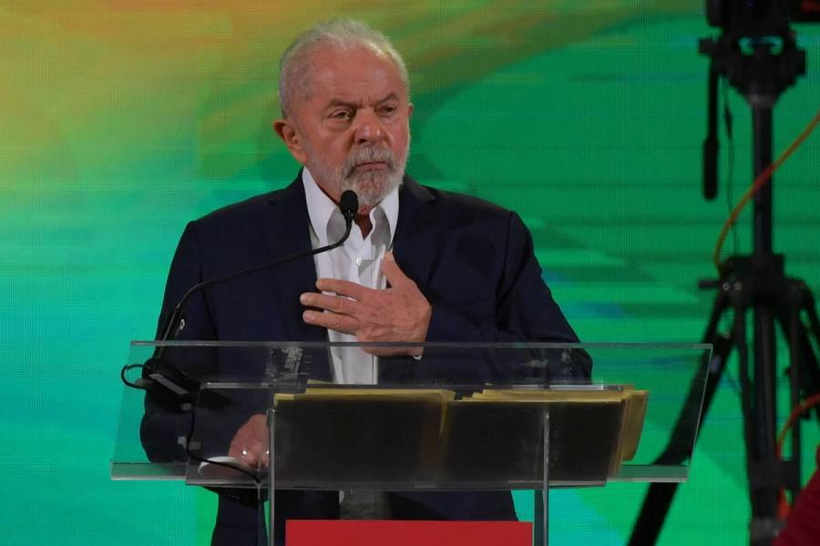 Lula da Silva lanza su candidatura a la presidencia para 