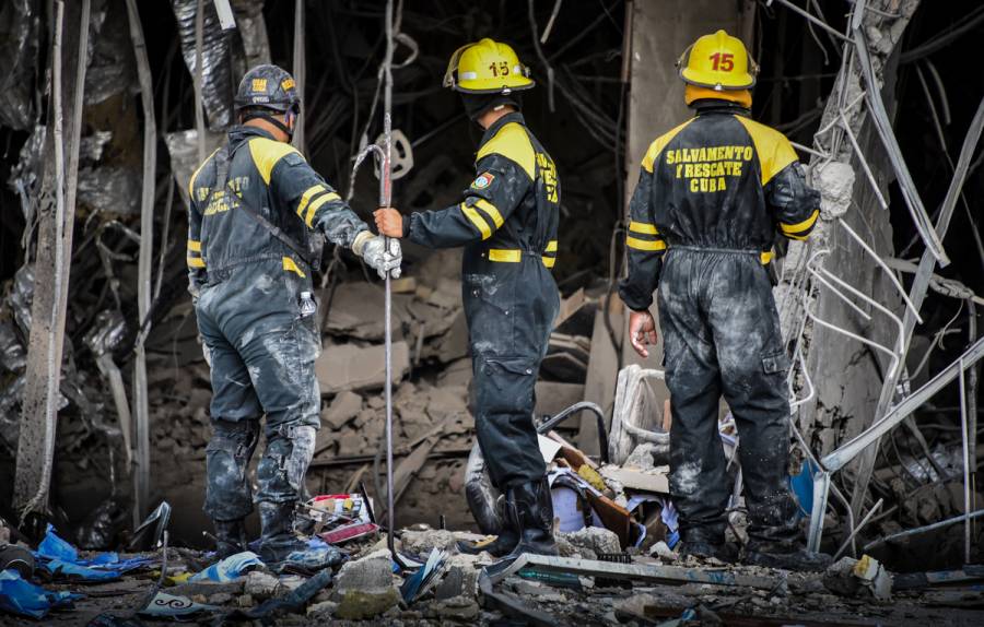 Rescatan otros cuatro cadáveres de hotel destruido en La Habana, Cuba