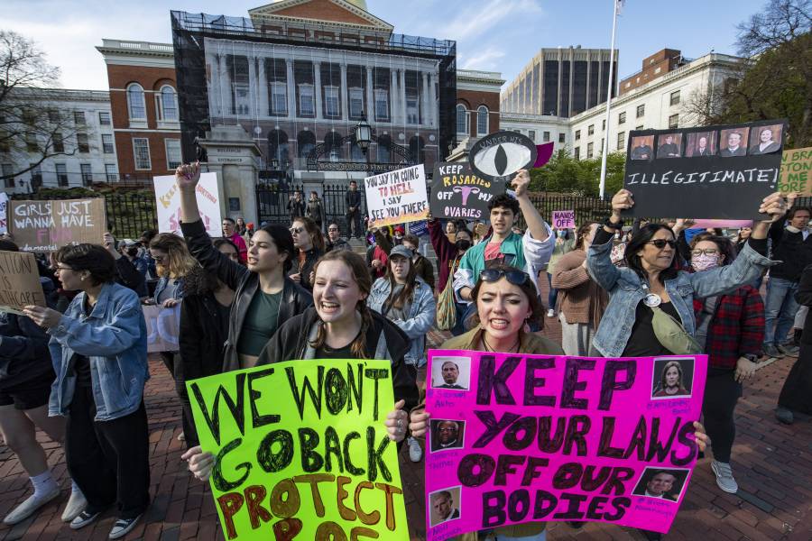 Casa Blanca advierte contra violencia tras protestas por fallo sobre aborto