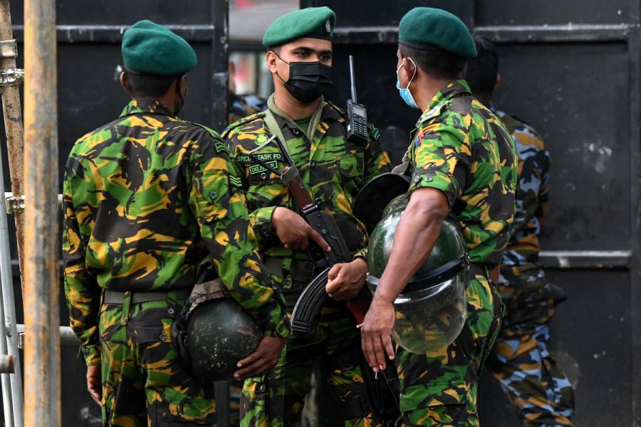 Toque de queda en Sri Lanka tras violencia y renuncia del primer ministro