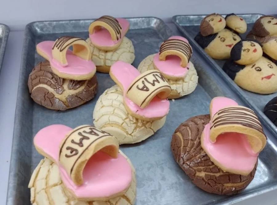 Estas son las “Con-chanclas”, un pan dulce creado en Jalisco para el 10 de mayo