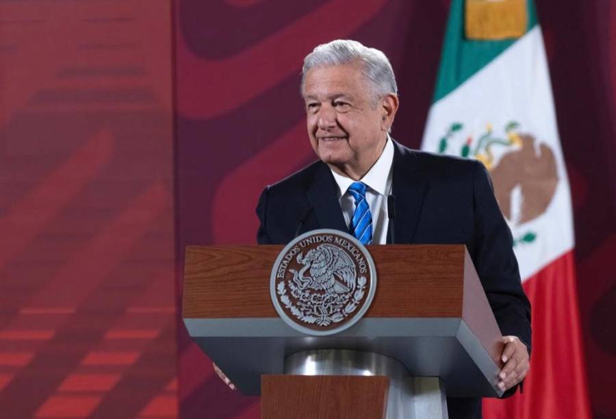 AMLO pide denunciar a los jueces corruptos
