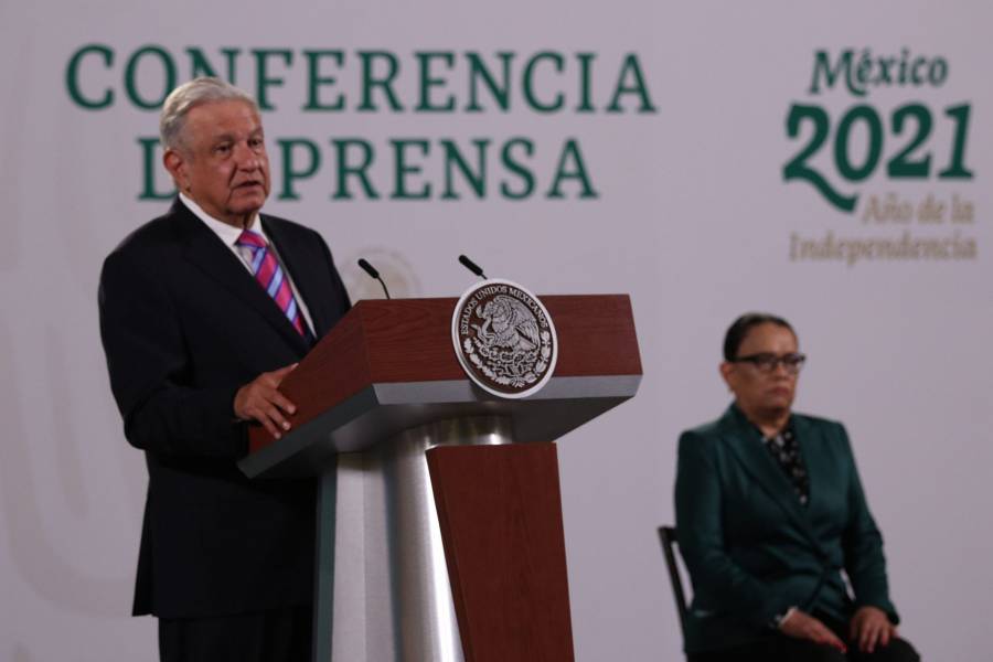 AMLO declina a opinar sobre posible candidatura de Rosa Icela Rodríguez