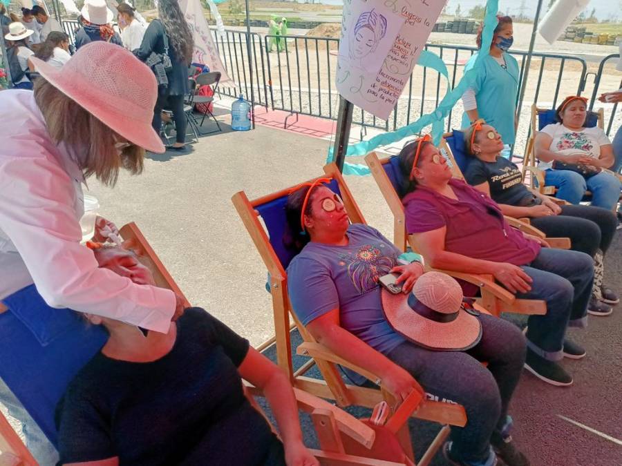 Alcaldía Iztapalapa “apapacha” a las mamás con Spa y terapias relajantes en el parque Cuitláhuac