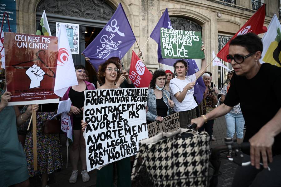 Organizaciones en EU temen que la salud reproductiva de latinas se vea afectada con la derogación del derecho al aborto