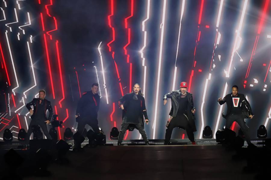 Backstreet Boys regresaron a M&eacute;xico, se presentaron en el festival Tecate Emblema 2022