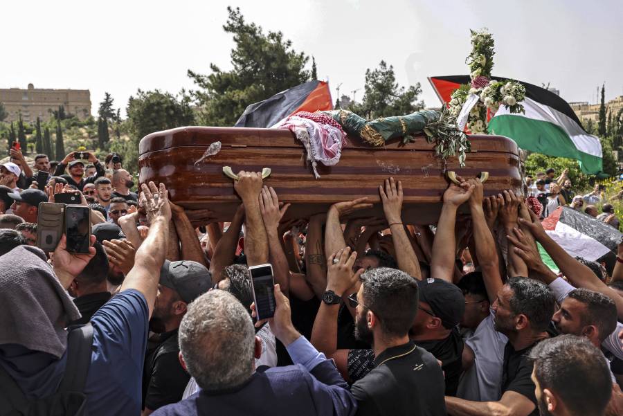 Policía israelí investigará actuación de sus agentes en funeral de la periodista Shireen Abu Akleh