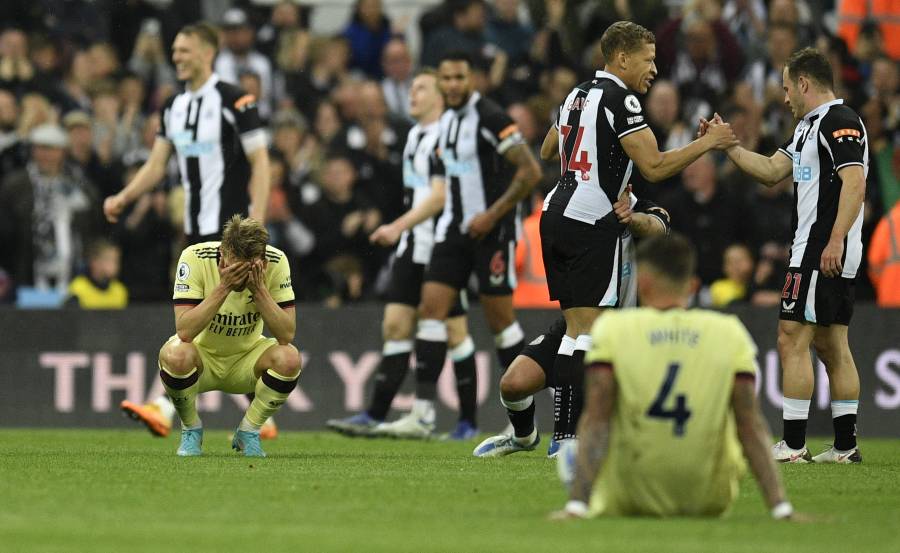 Arsenal pierde ante el Newcastle y prácticamente dice adiós a la Champions