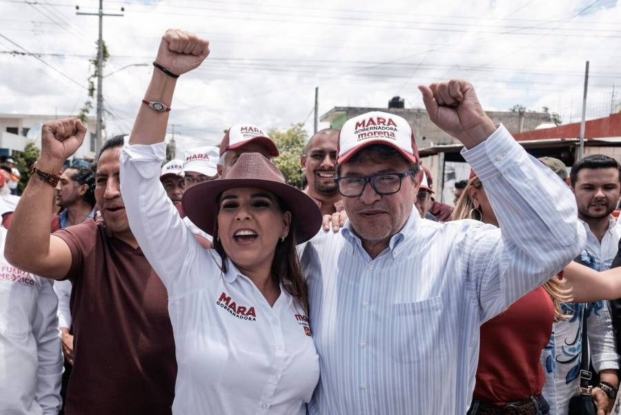 Al grito de “¡Presidente!” reciben a Ricardo Monreal en Quintana Roo