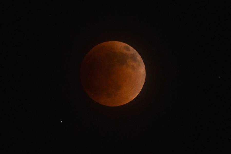 Así se vivió el espectáculo del eclipse lunar en México