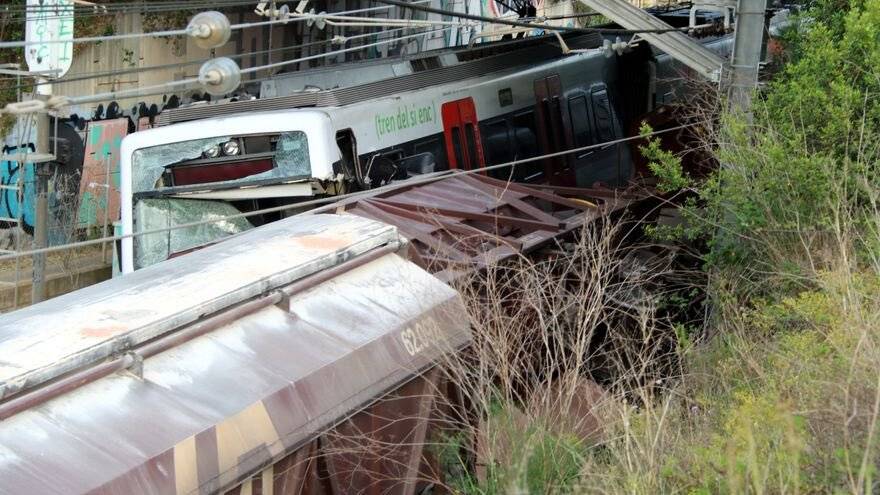 Un muerto y más de 80 heridos deja choque de trenes en España