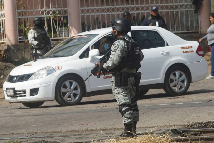 Enfrentamiento en Teocaltiche, Jalisco, deja tres agentes heridos