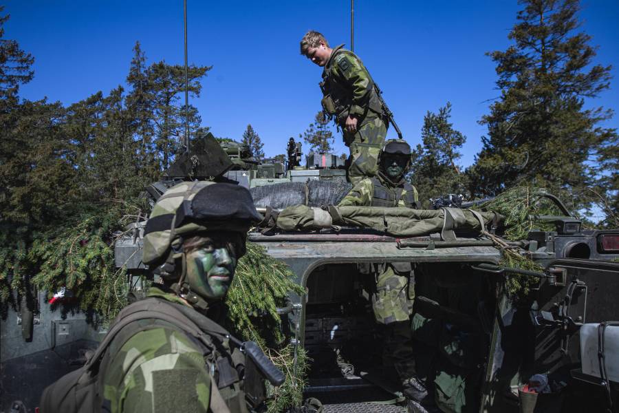 Francia intensificará entrega de armas a Ucrania