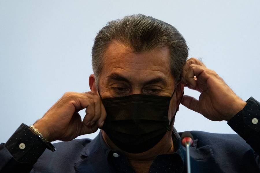 “El Bronco” recibió donación de 2.4 mdp en ganado el día de su salida como gobernador
