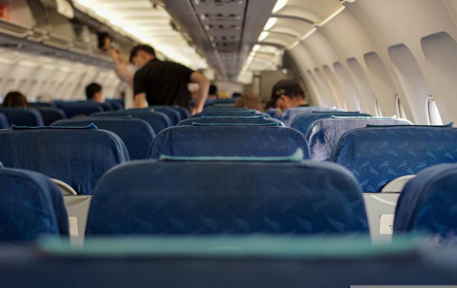 Reportan muerte de pasajero durante vuelo de avión rumbo a Tennessee, EEUU