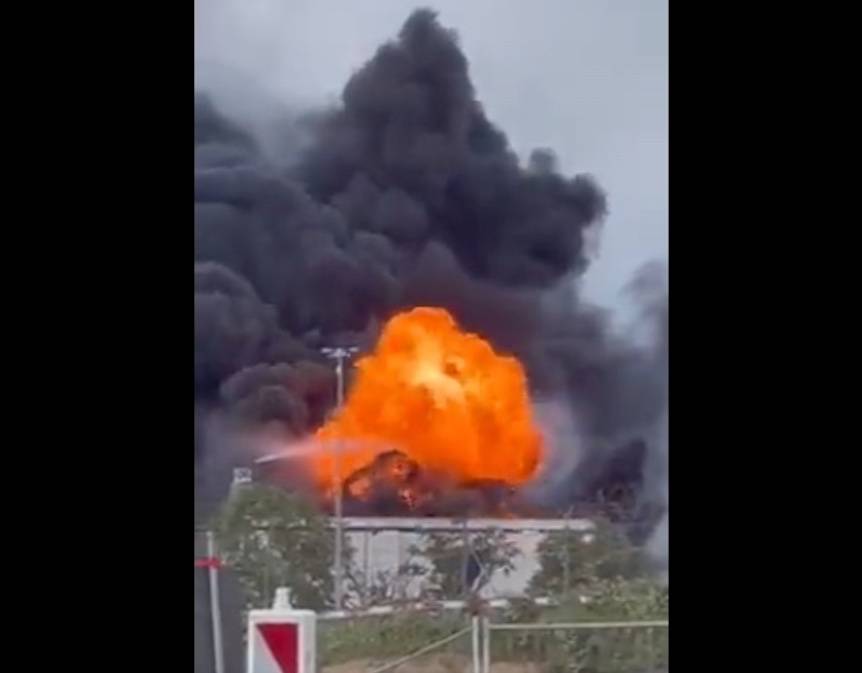 Reportan explosión en edificio cercano al aeropuerto de Ginebra, Suiza