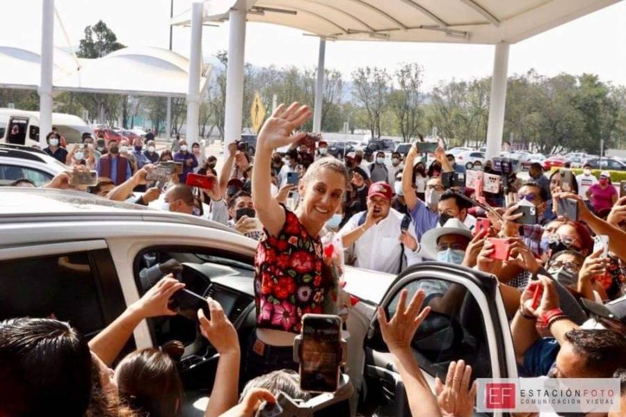 Claudia Sheinbaum y Salomón Jara se reúnen con maestros de Oaxaca