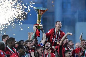 Con Zlatan, el AC Milan gana la liga italiana once a&ntilde;os despu&eacute;s