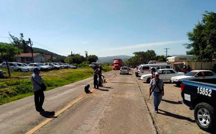 Transportistas de Acapulco piden al Gobierno dejar trabajar a la Policía Comunitaria