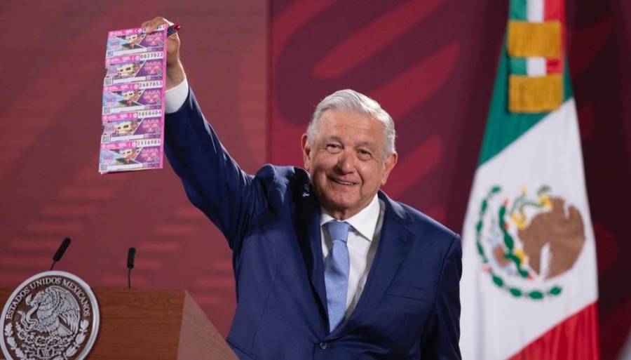 AMLO invita a rifa de lotes, autos y efectivo