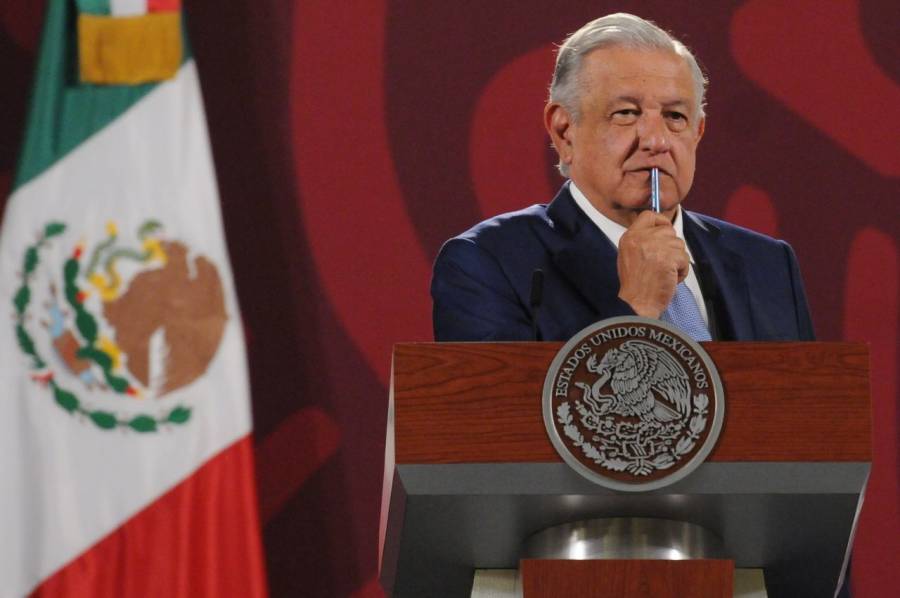 AMLO dedicará resto del sexenio a mejorar sistema de salud