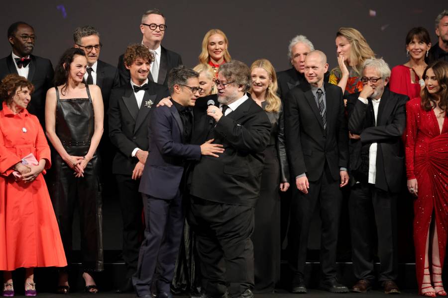 Gael García y Guillermo del Toro se echan un “palomazo” en Cannes