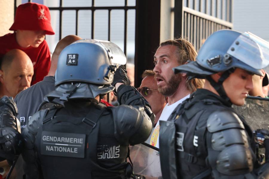 Arrestan en París a 105 personas por incidentes en la final de la Champions League