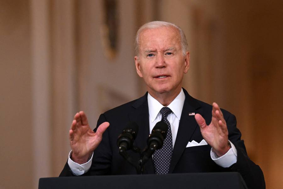 Biden hace un emotivo reclamo contra las armas de fuego en EEUU