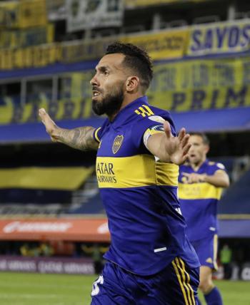A pesar de recibir varias ofertas, Carlos T&eacute;vez deja el f&uacute;tbol profesional a los 38 a&ntilde;os