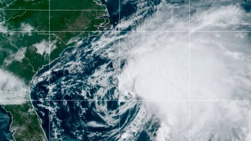 Tormenta tropical “Alex” se intensifica en el Golfo de México