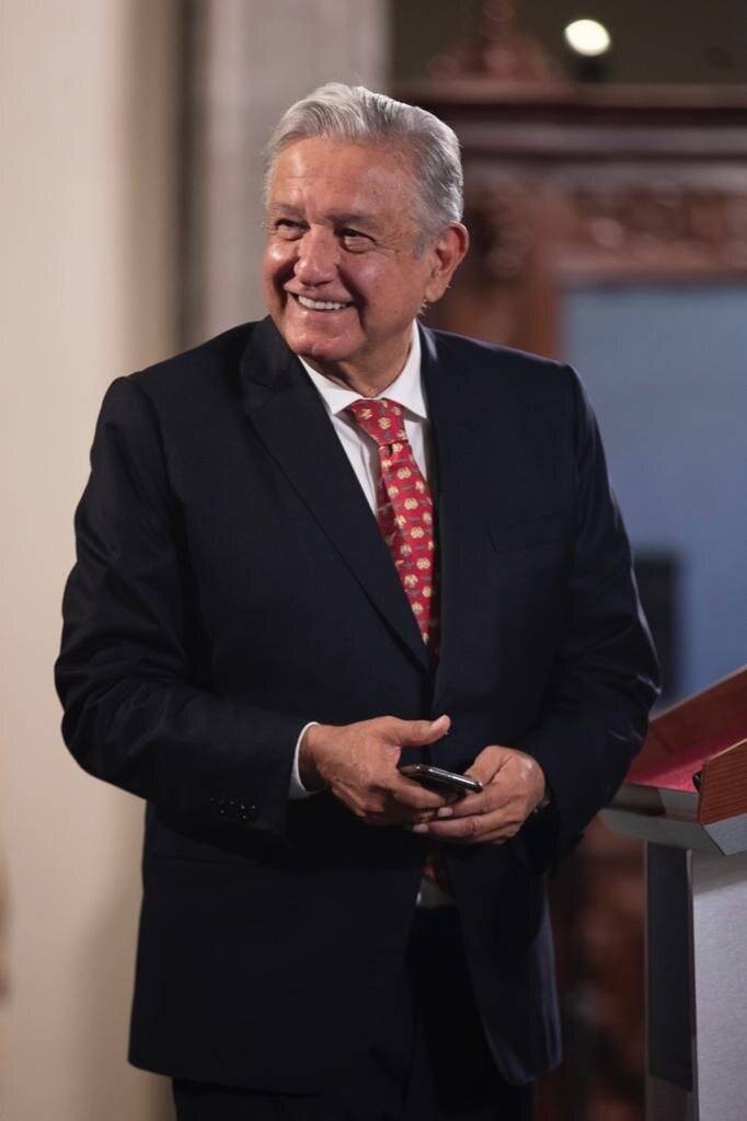 AMLO agradece apoyo a la población pobre, de clase media y empresarios