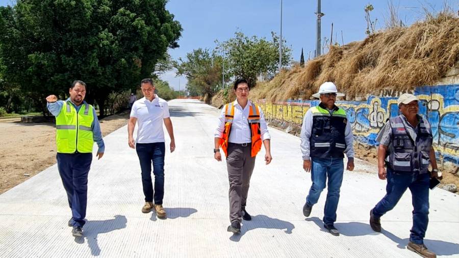 Siguen desaparecidas tres personas en Oaxaca tras hurac&aacute;n: Murat