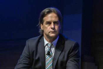 Luis Lacalle, presidente de Uruguay, cancela viaje a la Cumbre de las Am&eacute;ricas por COVID-19