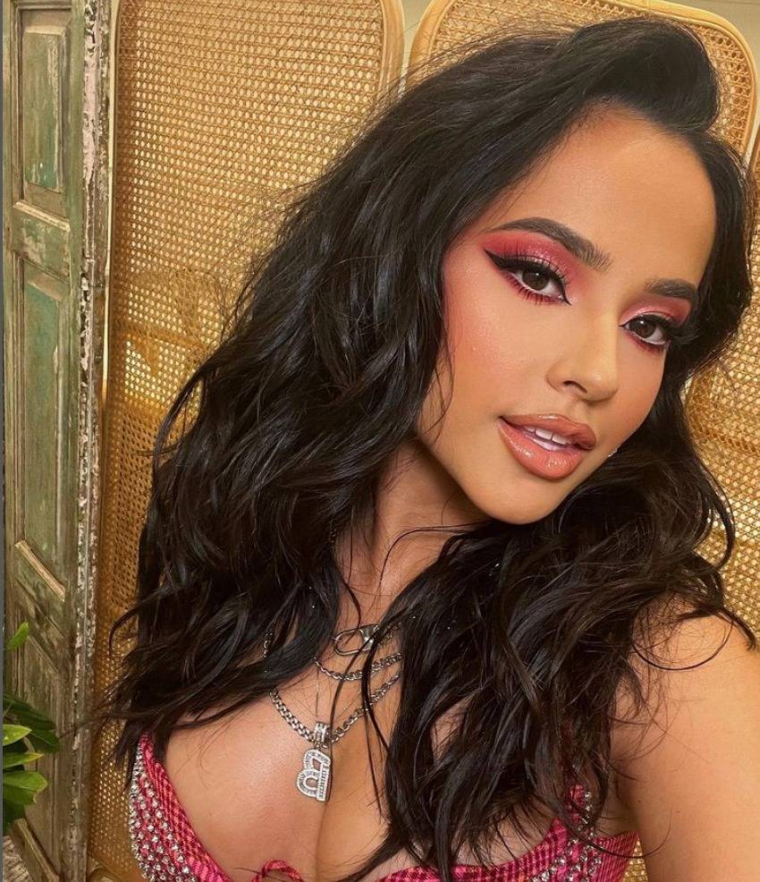 Cantante Becky G se une a Cash App para un gran sorteo