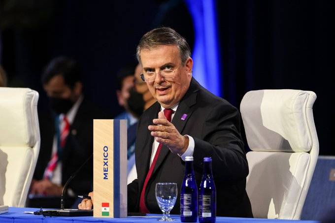 Ebrard pide un nuevo 