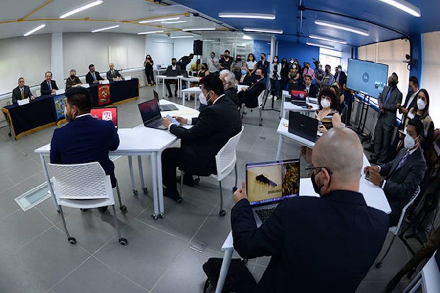 La UNAM instala su primera aula digital de educación híbrida