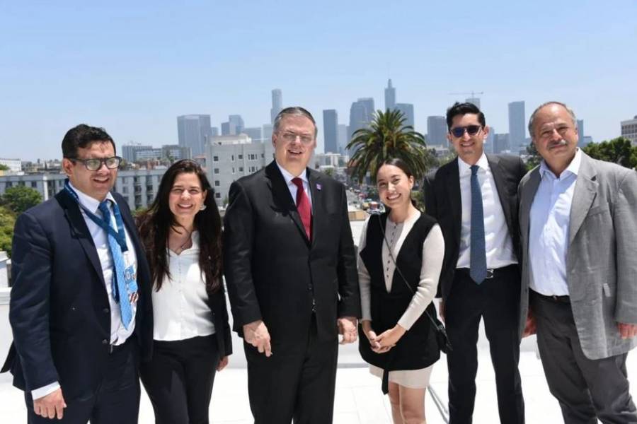 Marcelo Ebrard se reúne con Katya Echazarreta, primera mexicana en ir al espacio