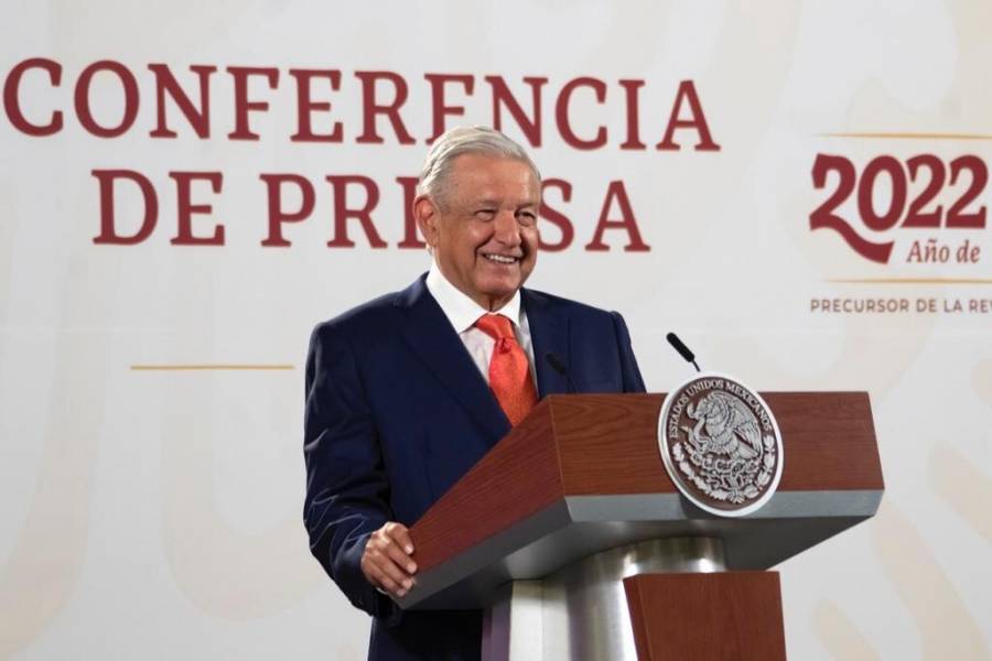 AMLO ofrece respeto a todos los presidenciables de Morena