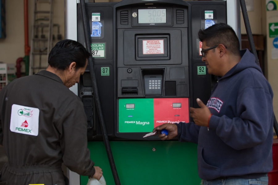 Tiembla el mundo ante el alza en precios de gasolinas y diesel