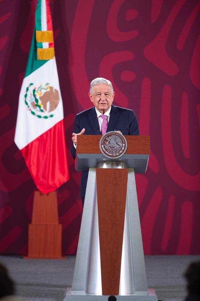 Opositores parecen promotores de la 4T, asegura López Obrador