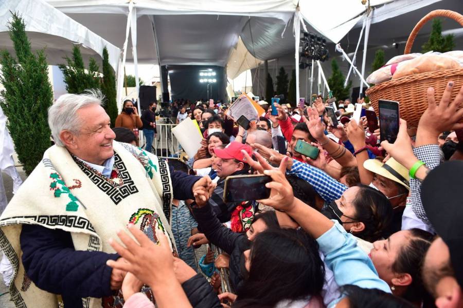 En Edomex piden a AMLO gobernar seis años más