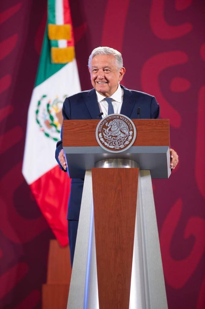 AMLO arremete contra CJF: 