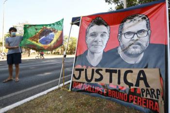 Entregan a familias los cuerpos de periodista y experto asesinados en Brasil