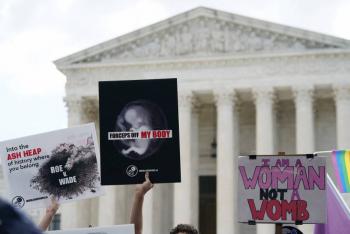 Corte Suprema de Estados Unidos revoca el derecho constitucional al aborto