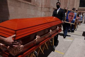 Sacerdotes jesuitas ser&aacute;n sepultados en la misma iglesia en la que perdieron la vida