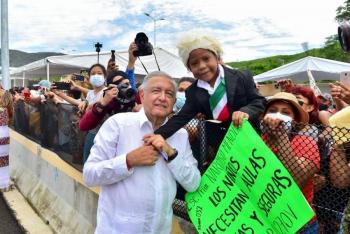 Sufragio efectivo no reelecci&oacute;n, dice AMLO
