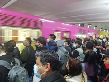 HISTORIAS EN EL METRO LOS TRENES RIGUROSAMENTE SATURADOS