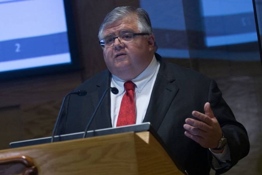 Agustín Carstens pide a bancos centrales combatir la inflación con más certeza y rapidez