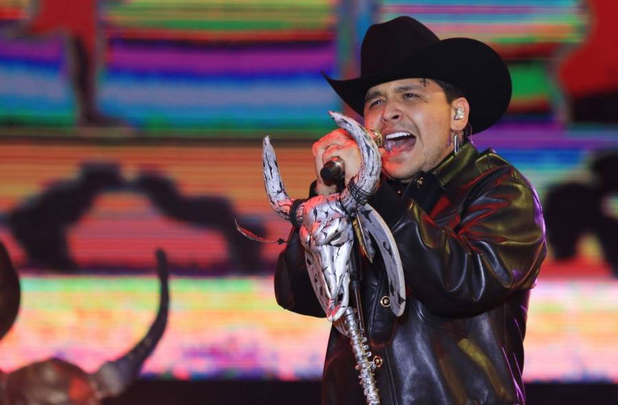 Christian Nodal arremete contra Bad Bunny; dice que “hasta para cantar estup... hay que tener talento”